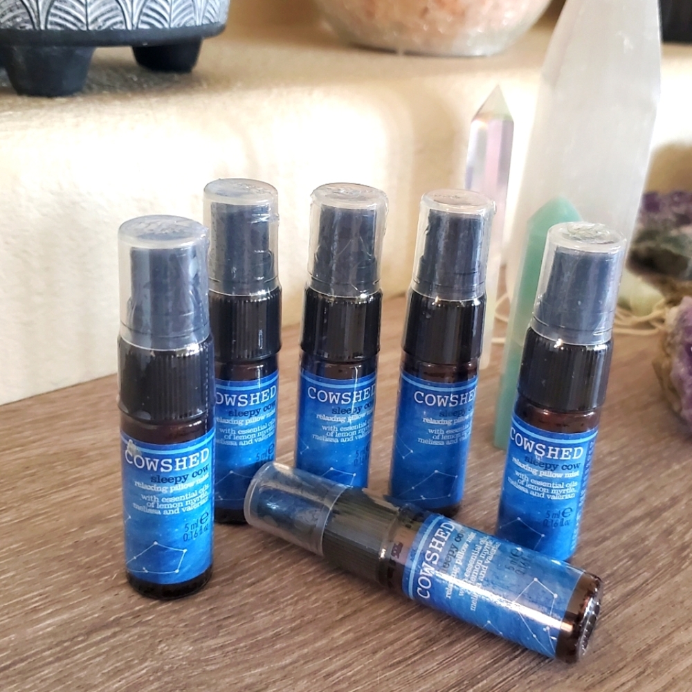 Set of 6 Mini Cowshed Relaxing mist